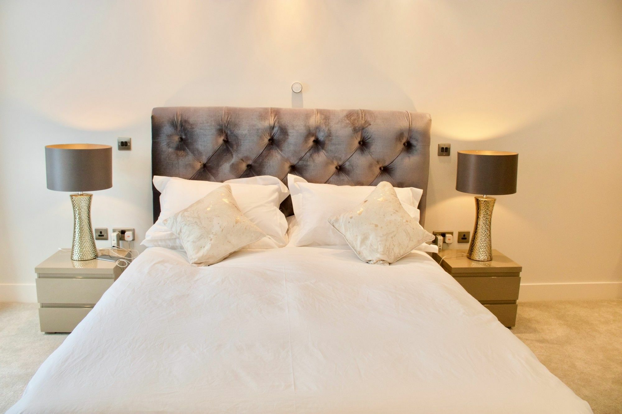 Luxurious - Sleeps 6 Apartment Edinburgh