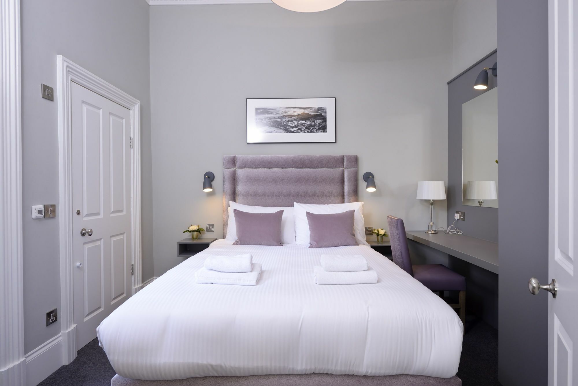Apartment Destiny Scotland At West End - Princes Street *