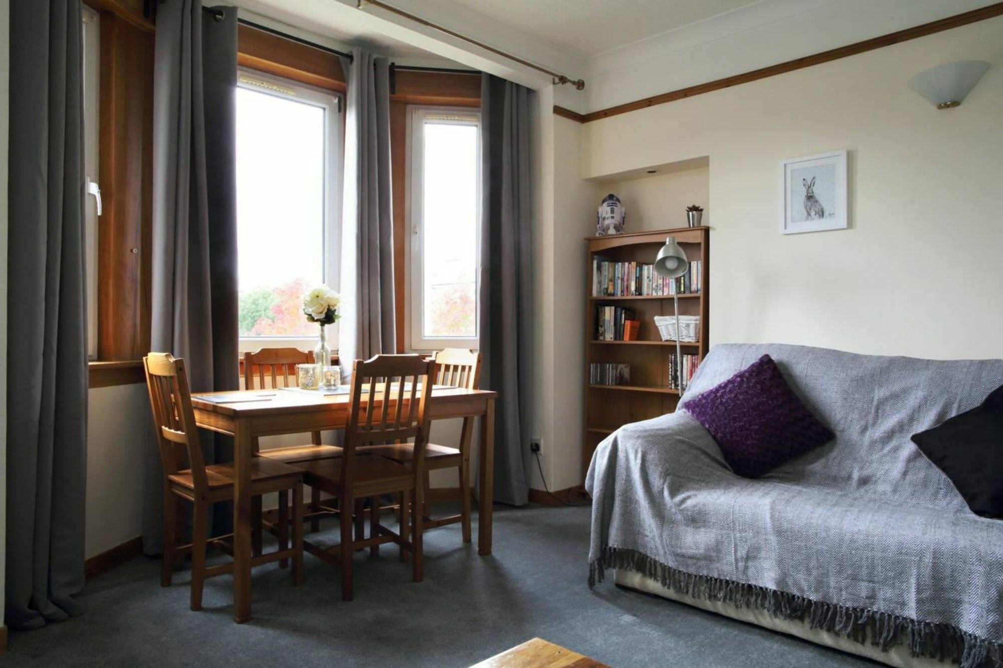 1 Bedroom Flat 15 Minutes From Centre Sleeps 2 Apartment *