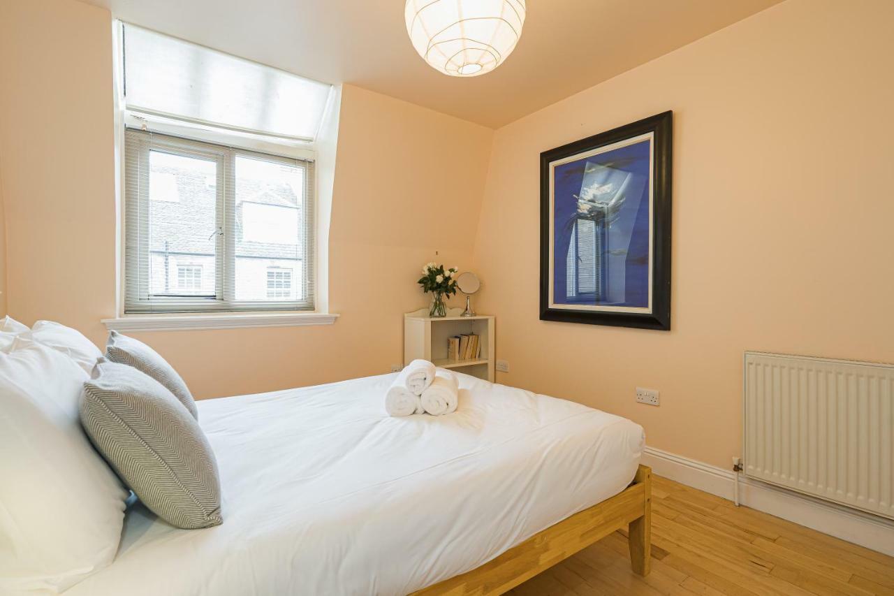 Apartment 2 Bedroom Central With Stunning Castle View