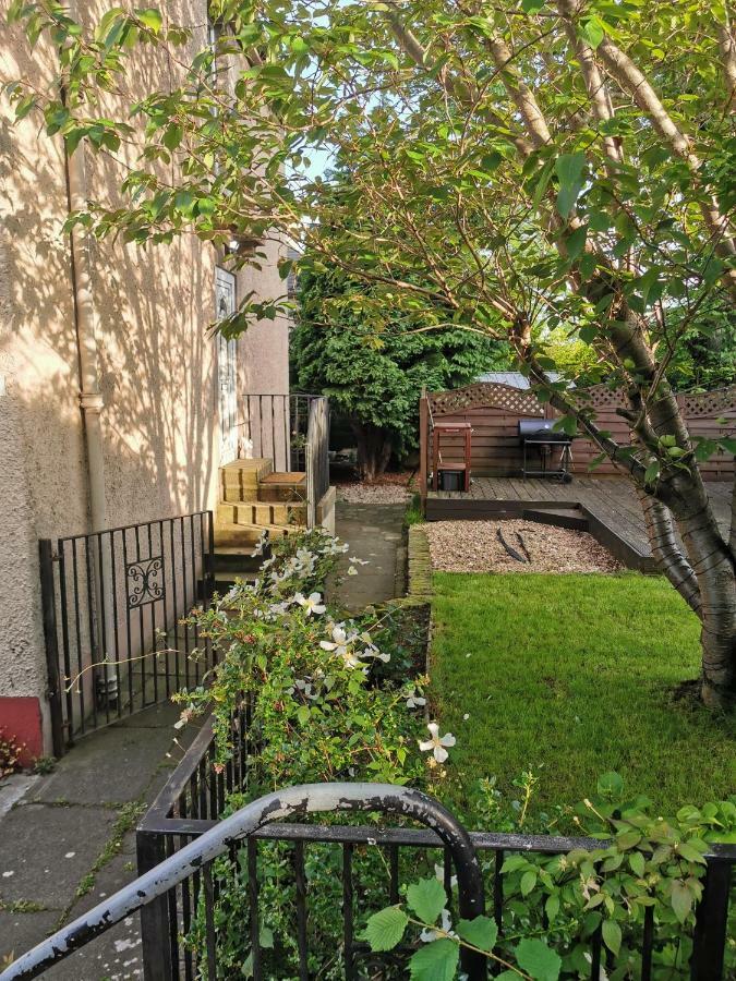 Loganlea Avenue *