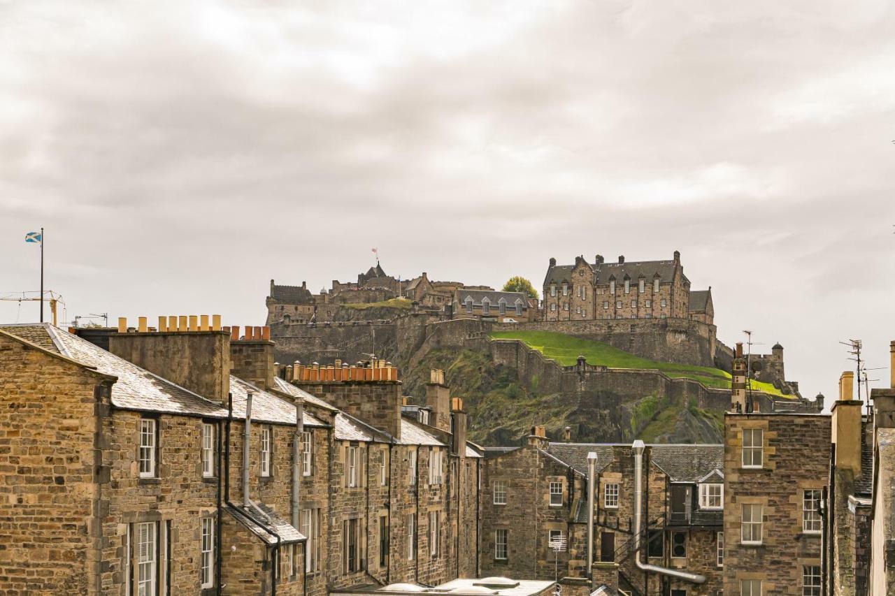 2 Bedroom Central With Stunning Castle View *
