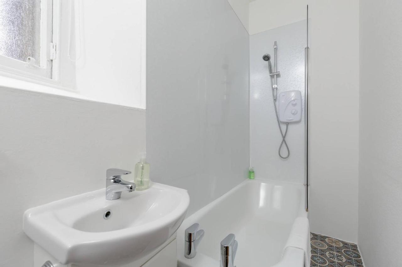 Apartment Silver Lining - Bonnie Rose Street *